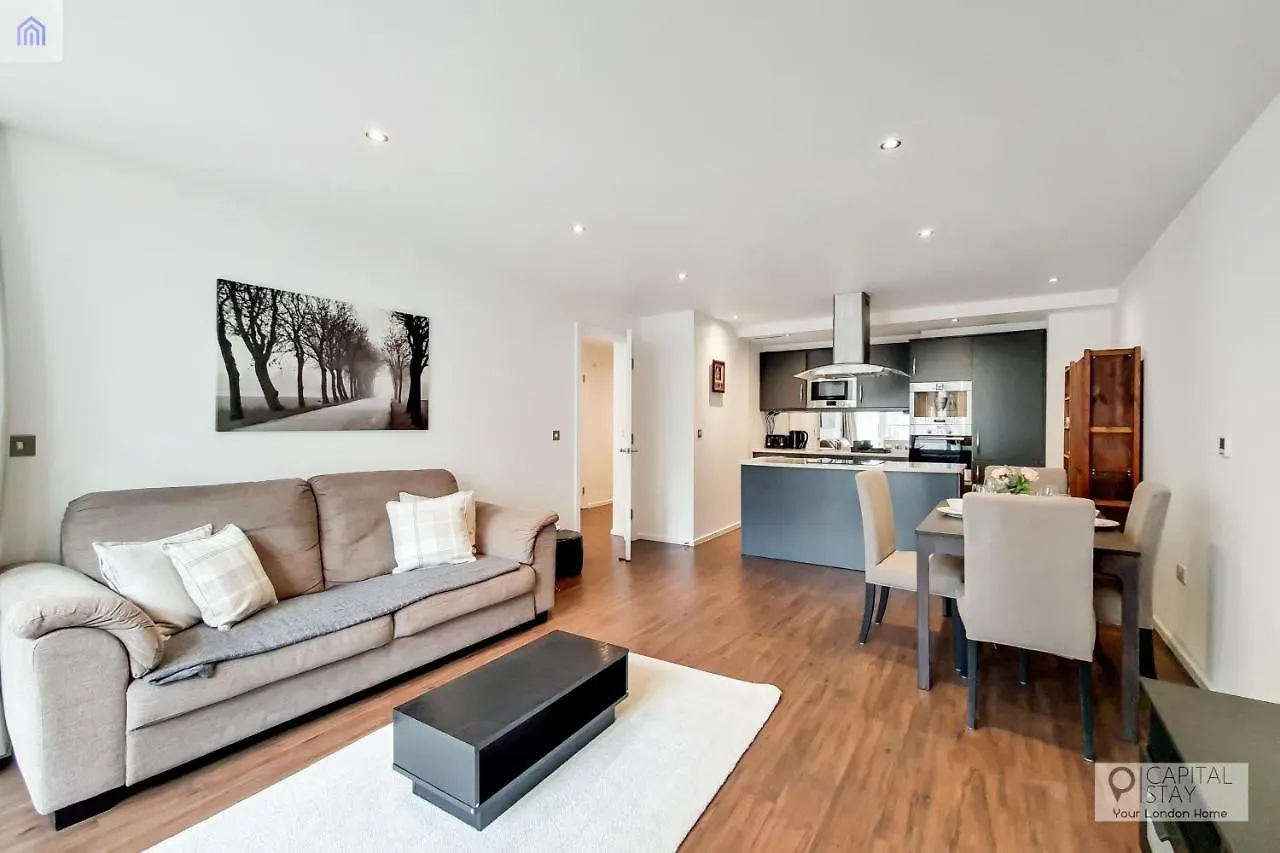 Fully Serviced Two Bed Apartment By Excel & O2 London United Kingdom