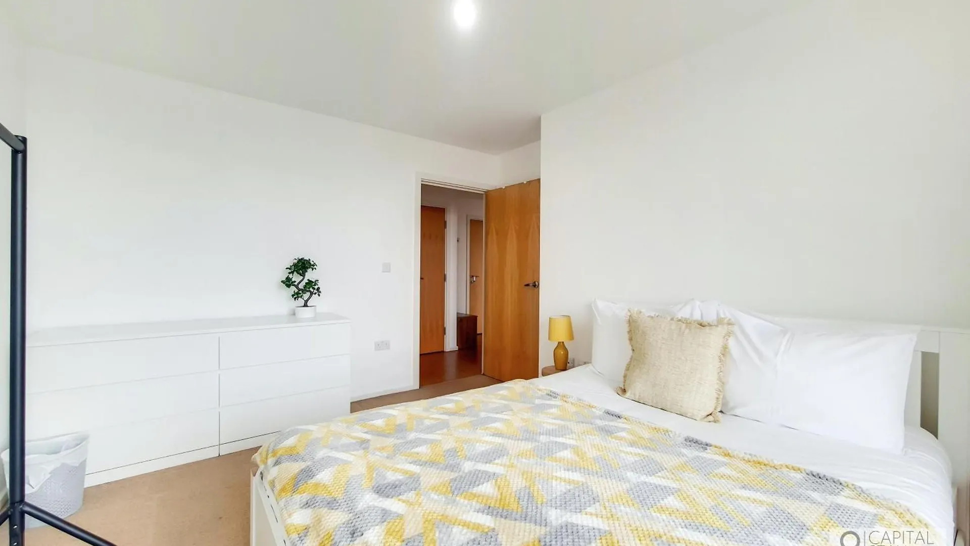 Fully Serviced Two Bed Apartment By Excel & O2 London 0*,