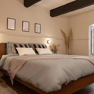 Luxury 2bdr In The Heart Of Valletta! Tv And Wifi , Valletta Malta